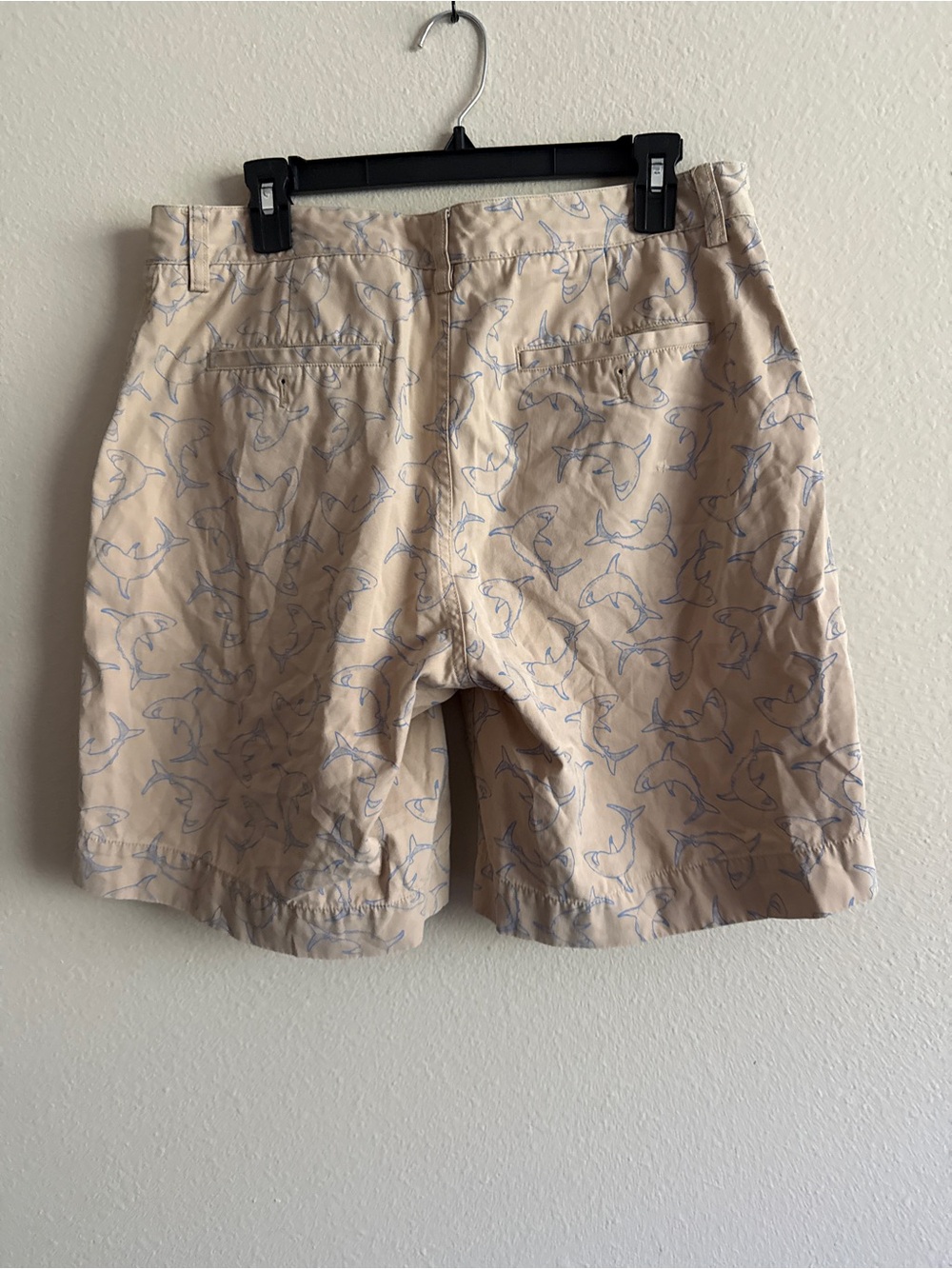 Vineyard Vines Beige Shorts with Blue Shark Print - Picture 3 of 3